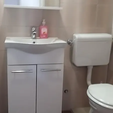 Jakac *