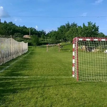 Jakac * Buzet
